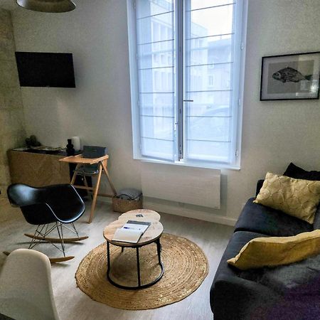 F2 Au Coeur De Langeais. Appartement Buitenkant foto